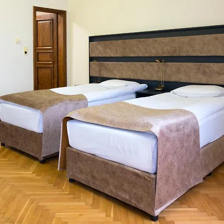 Slaviani Hotel