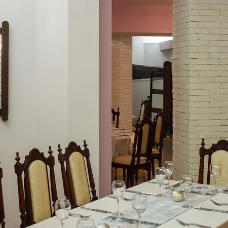 Slaviani Hotel 3*