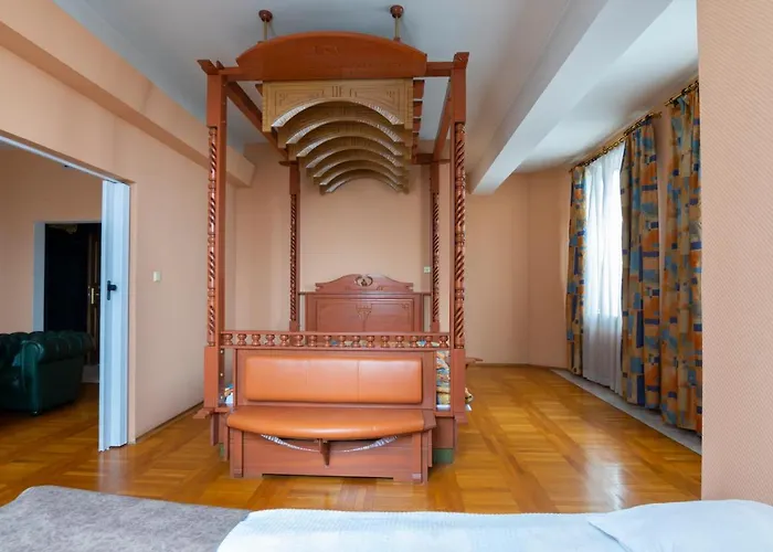 Slaviani فندق ديميتروفغراد