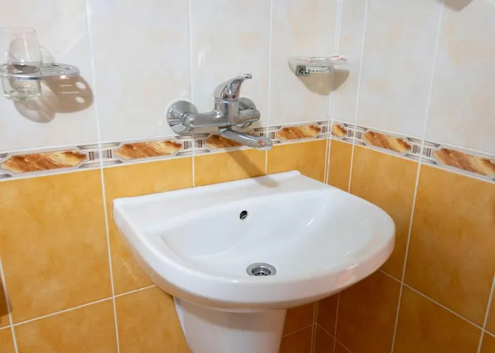 Slaviani فندق 3*